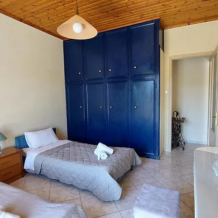 Pinelopi Holiday House *