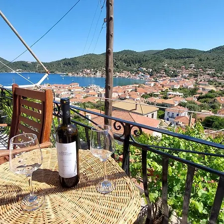 Apartment Pinelopi Holiday House