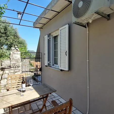 Pinelopi Holiday House Apartment